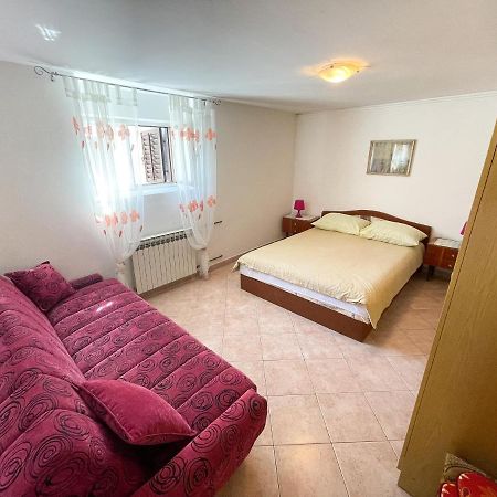 Apartmani Leonarda Jadranovo Eksteriør billede