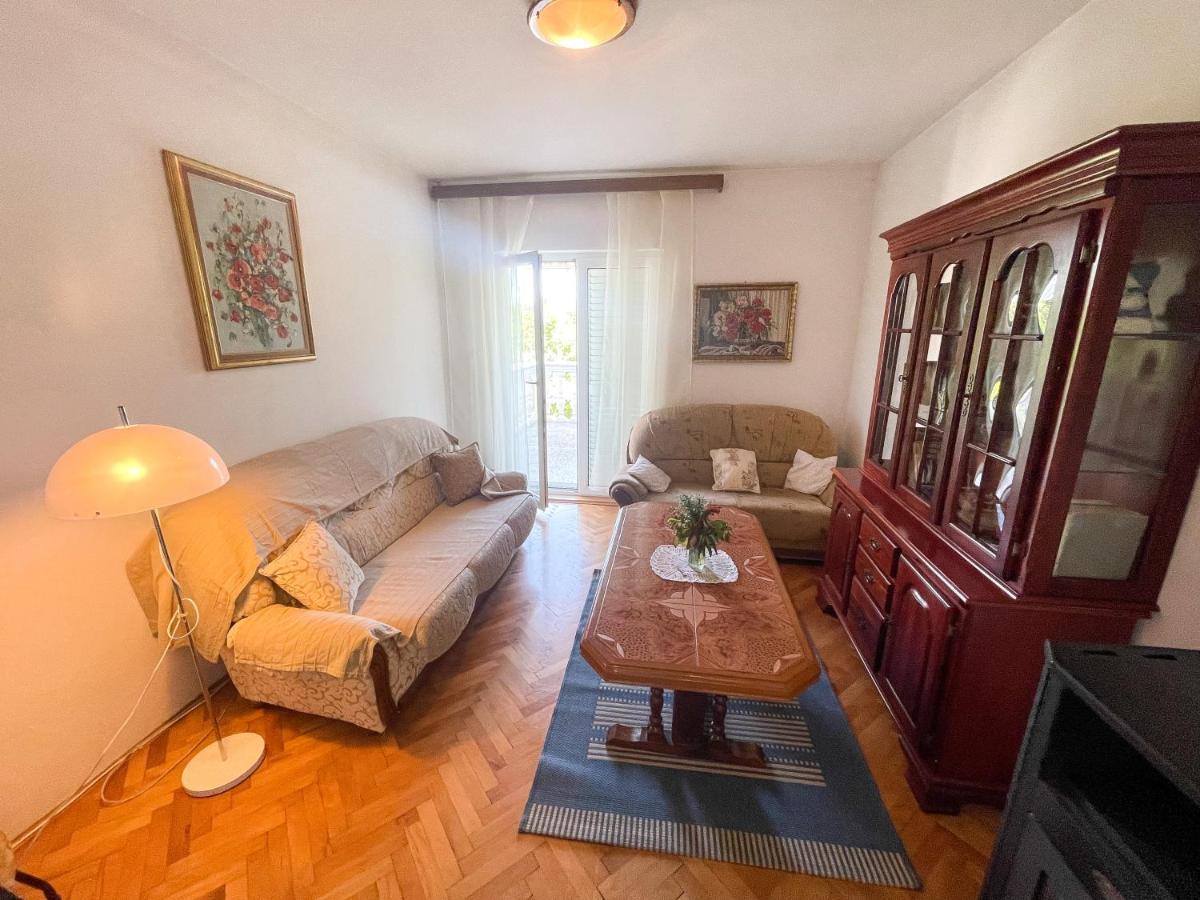 Apartmani Leonarda Jadranovo Eksteriør billede