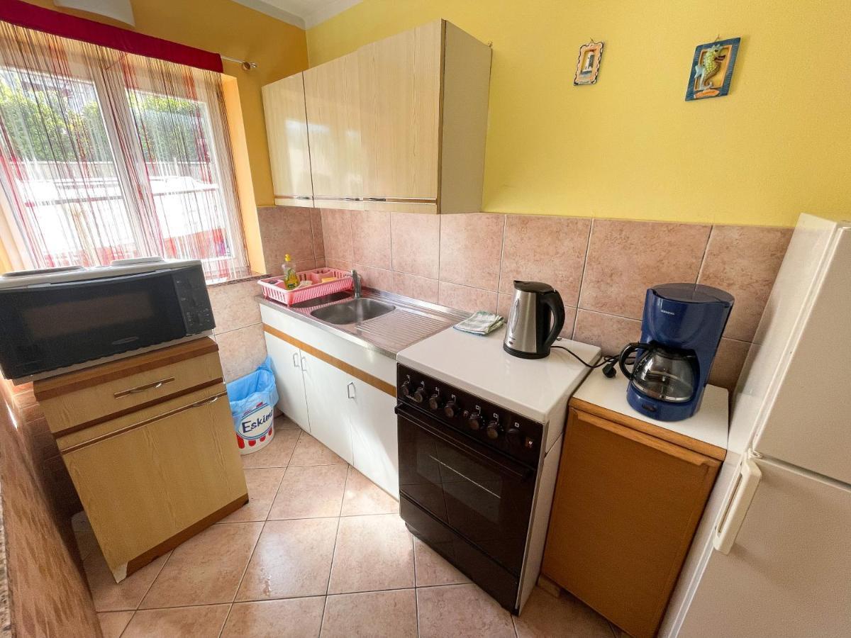 Apartmani Leonarda Jadranovo Eksteriør billede